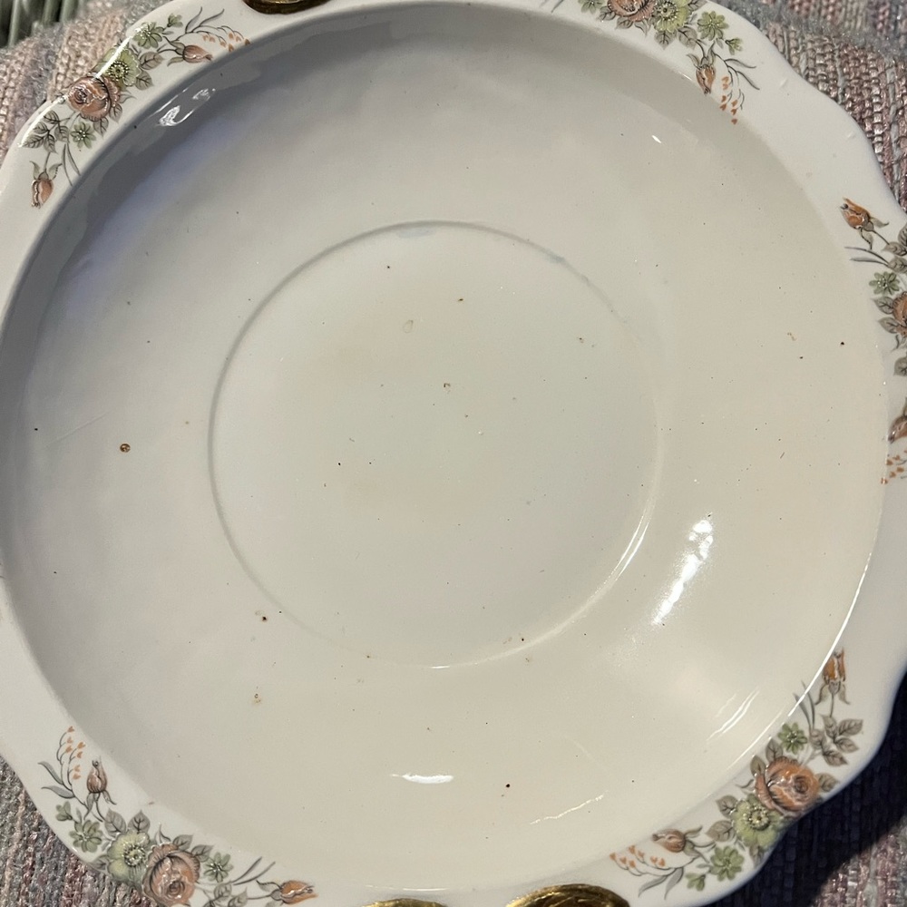 Serving bowl